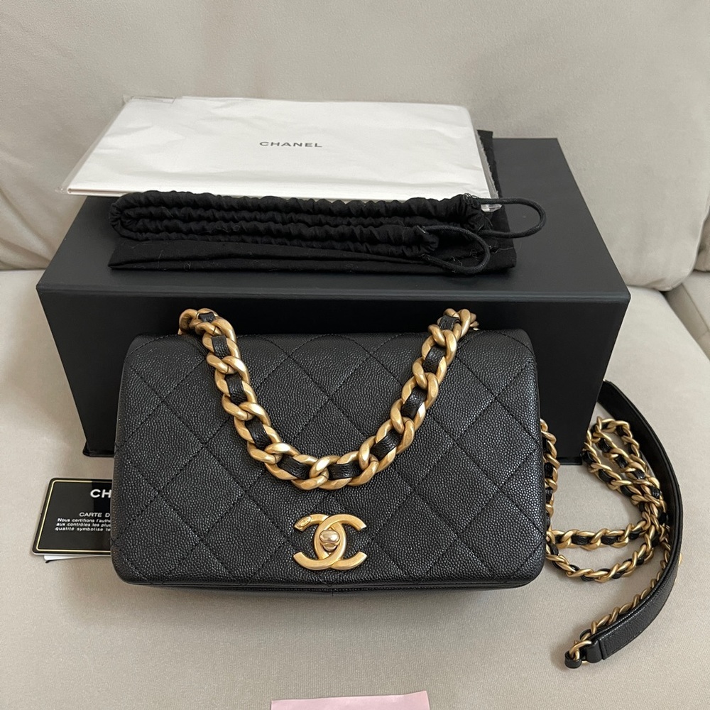 CHANEL SMALL FASHION THERAPY FLAP BAG IN BLACK CAVIAR WITH GHW - Picture 2 of 16